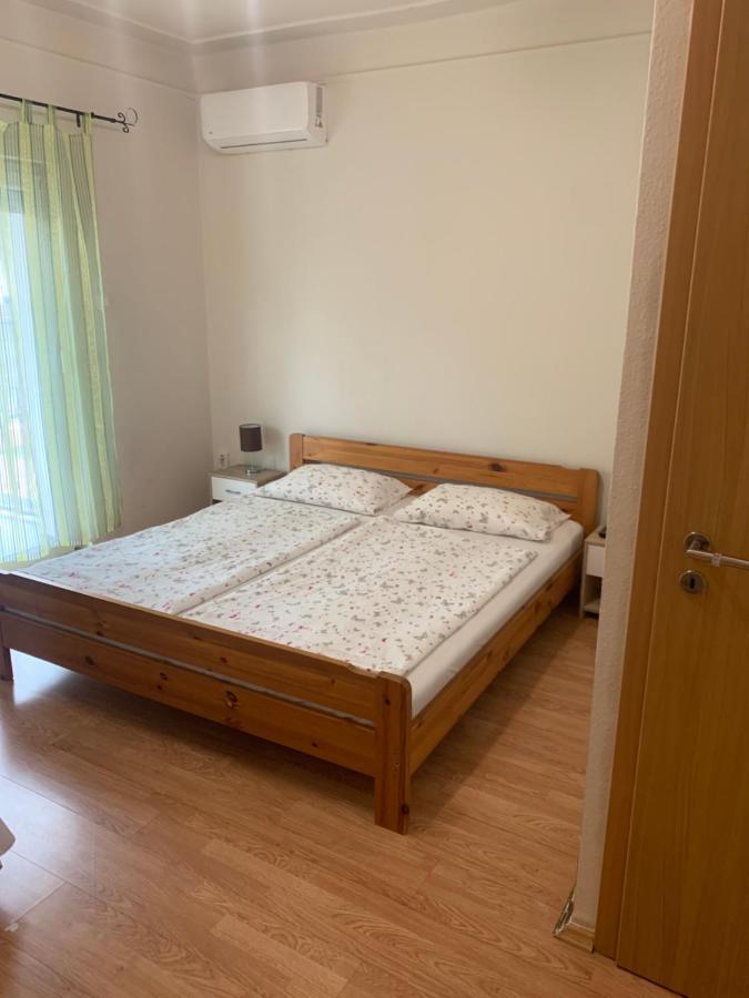 Gabor Aron Apartment Hajdúszoboszló Esterno foto
