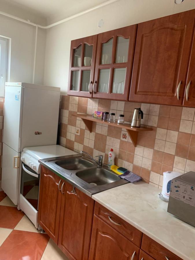 Gabor Aron Apartment Hajdúszoboszló Esterno foto